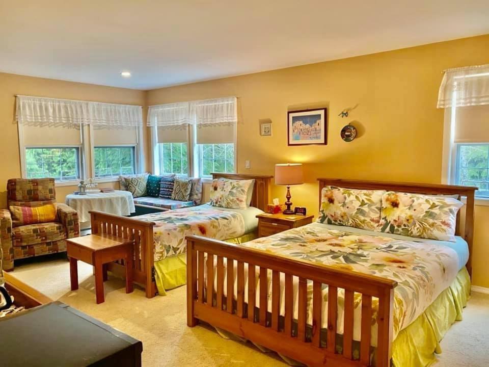 Seafarers Bed & Breakfast 토피노 외부 사진