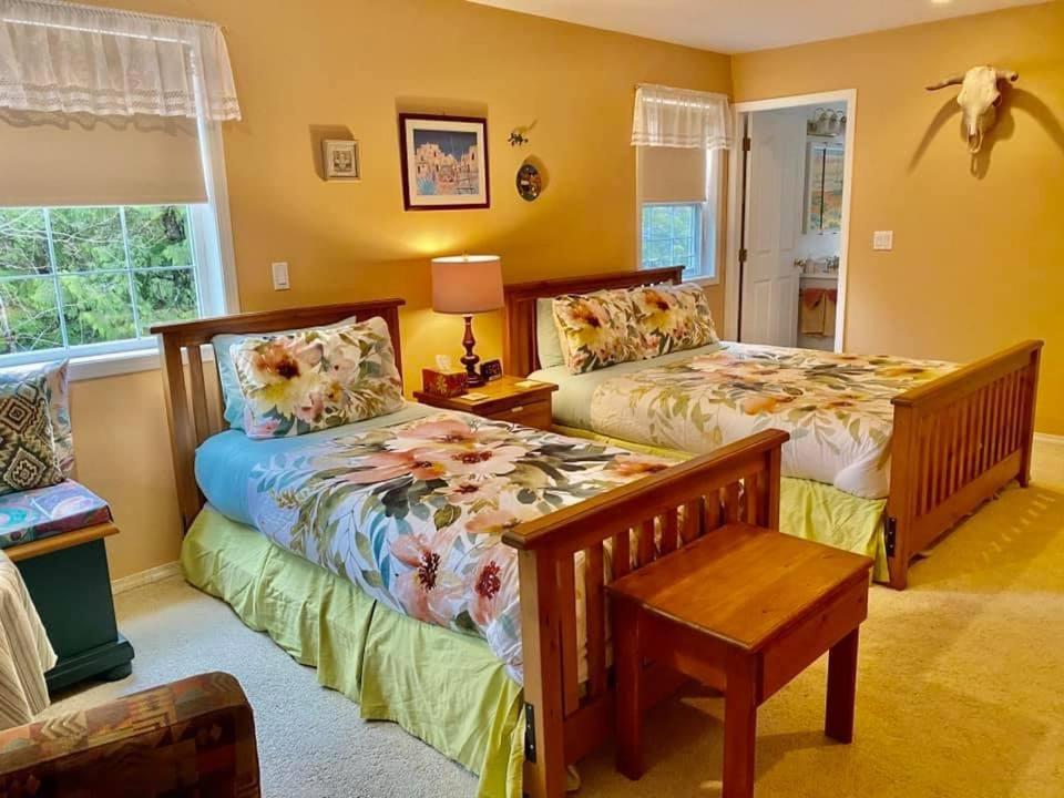 Seafarers Bed & Breakfast 토피노 외부 사진