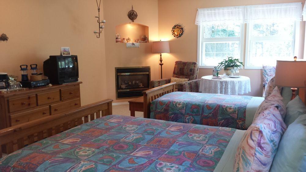 Seafarers Bed & Breakfast 토피노 외부 사진