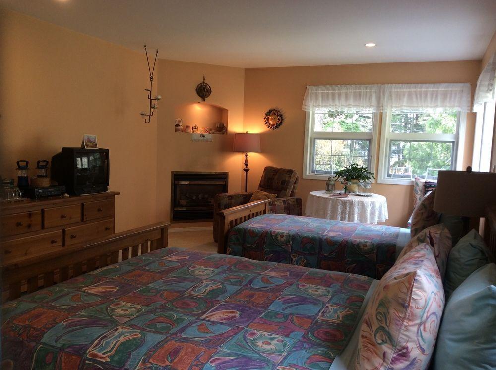 Seafarers Bed & Breakfast 토피노 외부 사진