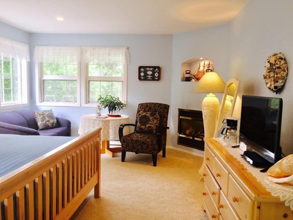 Seafarers Bed & Breakfast 토피노 외부 사진